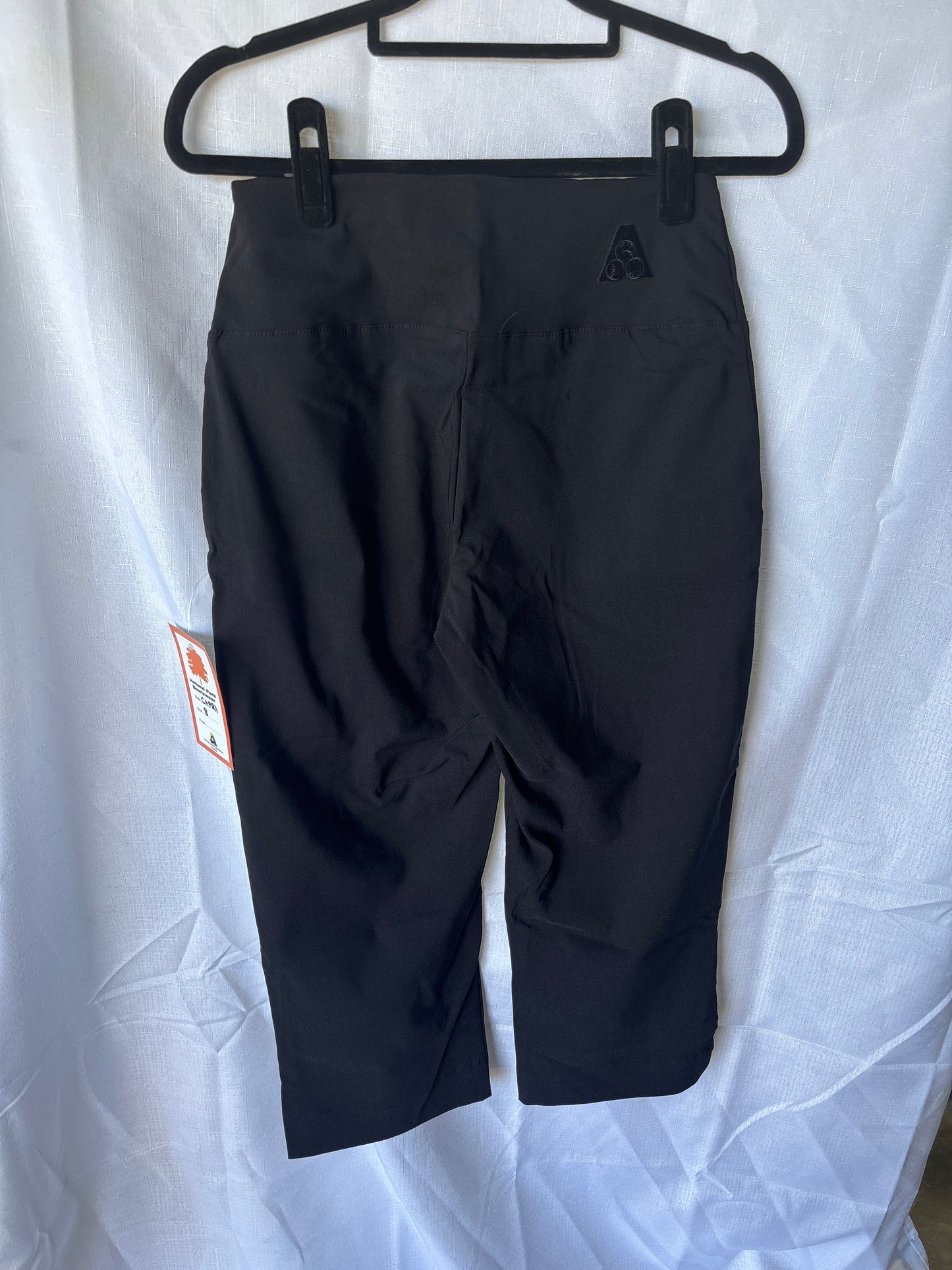 Holland Park Ladies Stretchy 3/4 Citrine Capris - Black