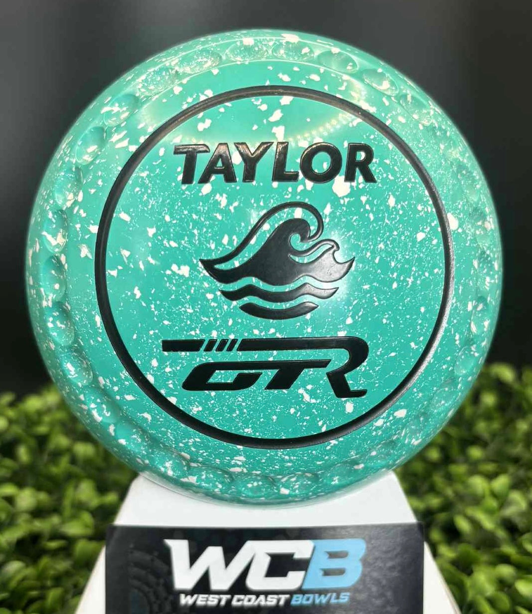 Taylor GTR size 2 Gripped Mint