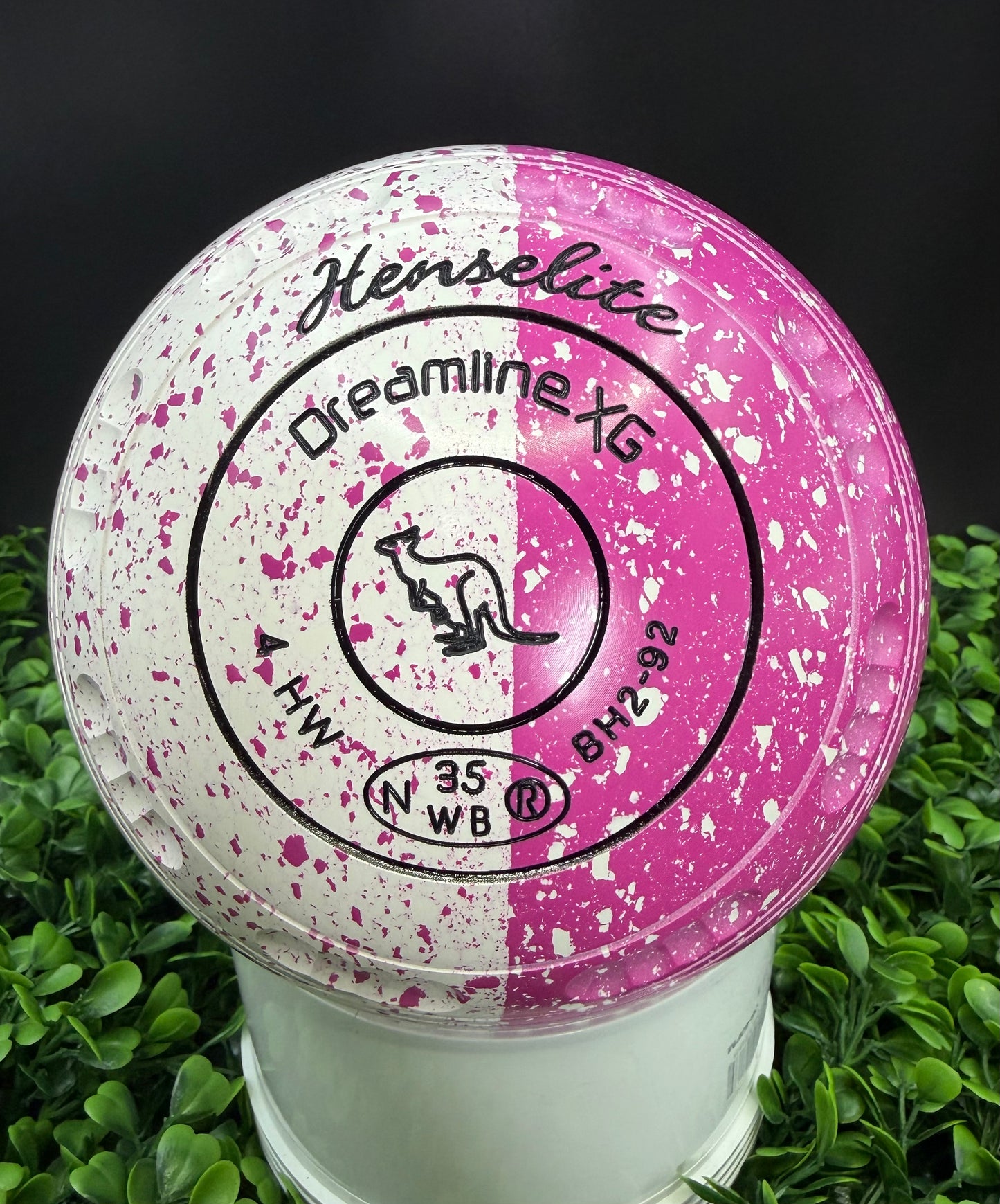 Dreamline Lotus Duo size 4 X Gripped Kangaroo Logo