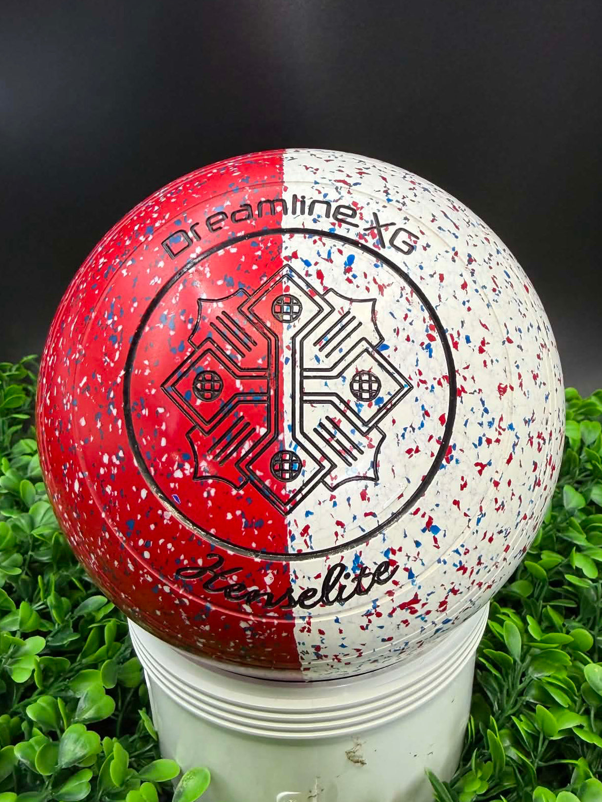 Dreamline XG size 4 Non Gripped Red White Duo