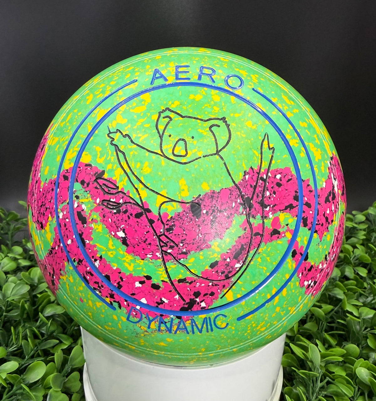 Aero Dynamic Green/Pink Swirl Plain Grip size 4