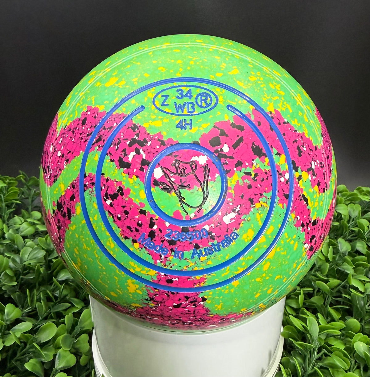 Aero Dynamic Green/Pink Swirl Plain Grip size 4